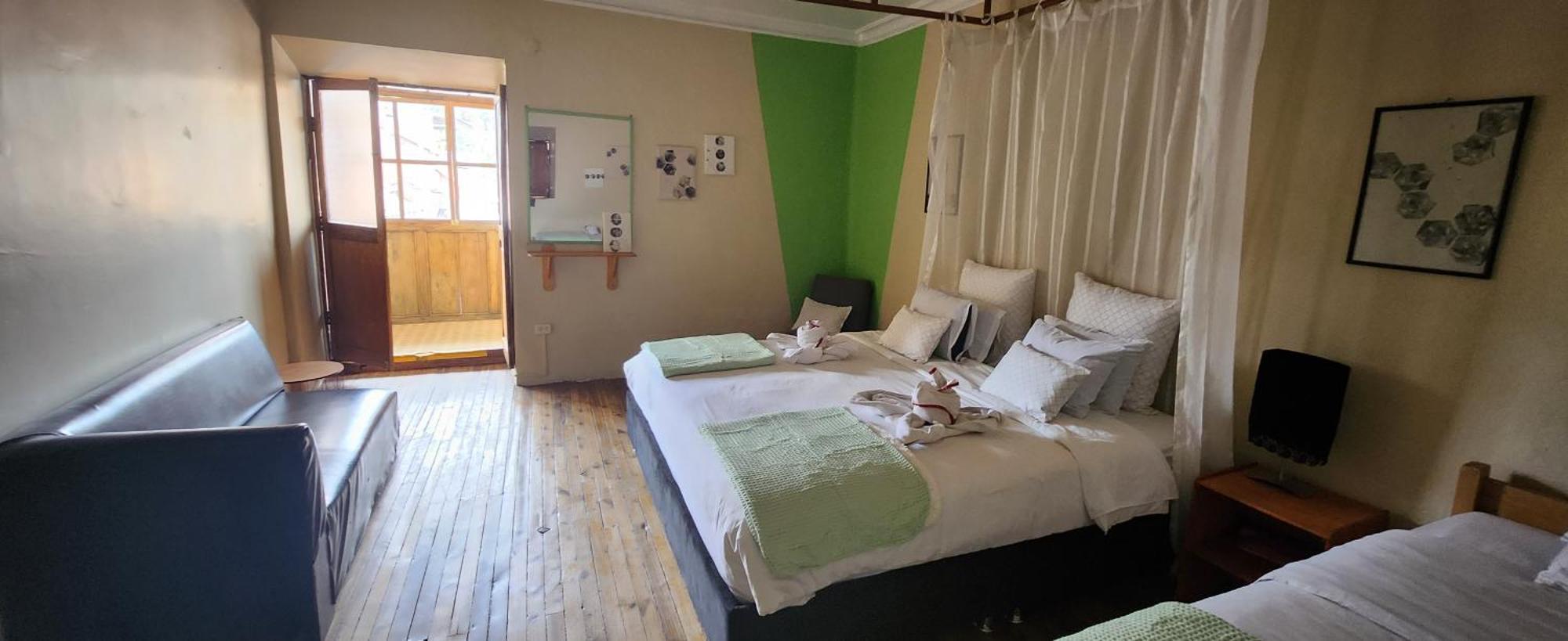 Loki Hostel *